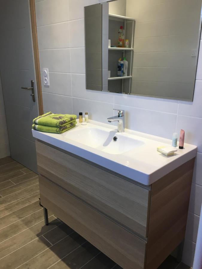 Appartement T2 indépendant dans maison Pugny-Chatenod Esterno foto